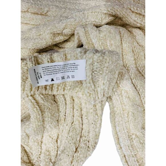 Isotoner Scarf and Hat Set - Picture 3 of 3